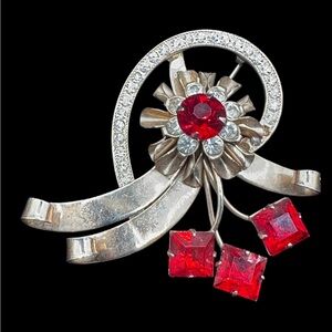 Vintage Gold Tone Red & Clear Glass Ribbon Brooch